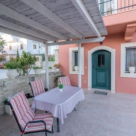Vrisanos Apartment Pitsidia Exterior photo
