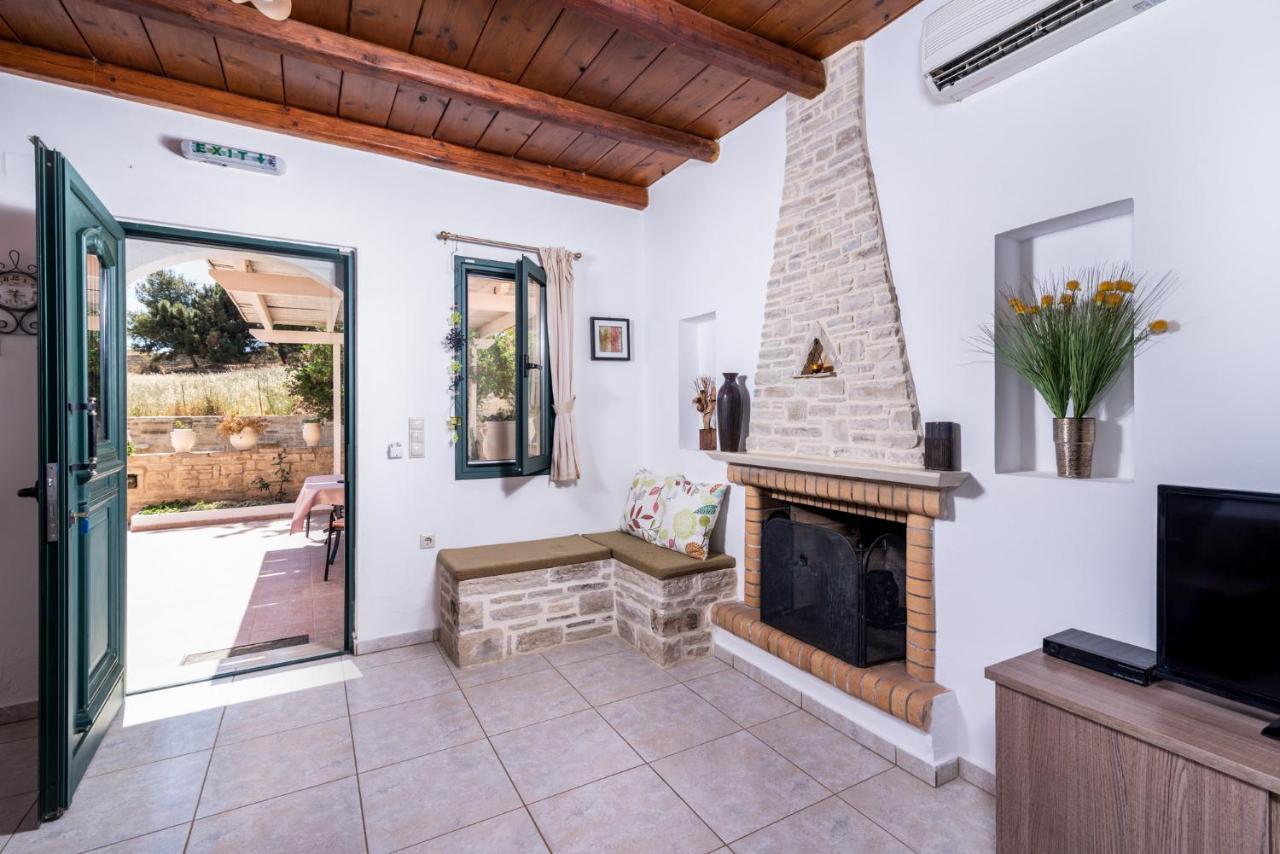 Vrisanos Apartment Pitsidia