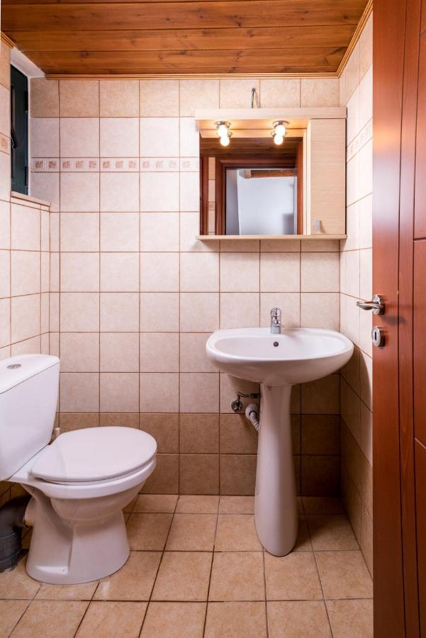 Apartment Vrisanos *