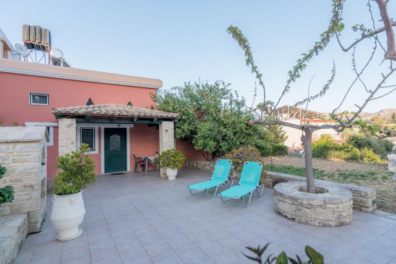 Vrisanos Apartment
