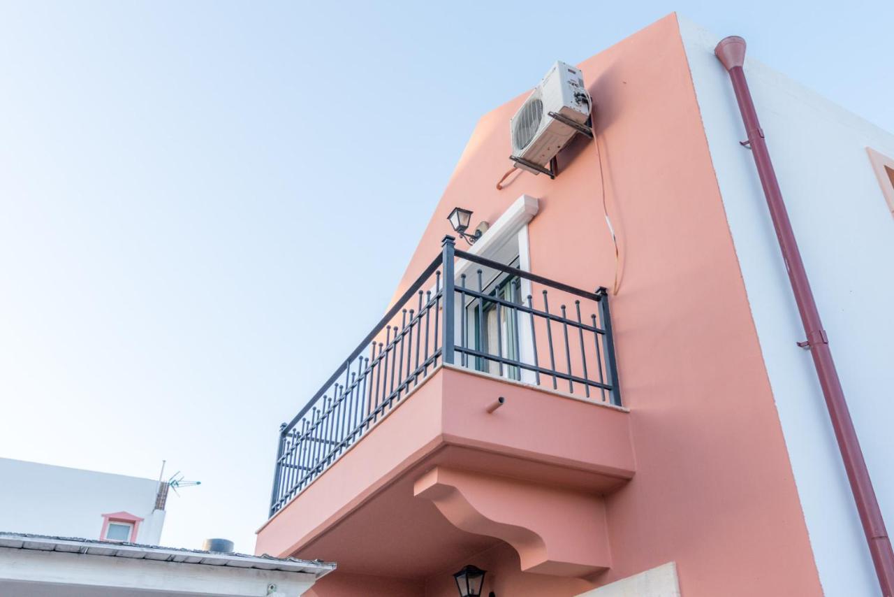 Apartment Vrisanos *