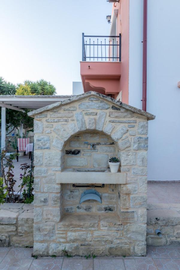 Vrisanos *