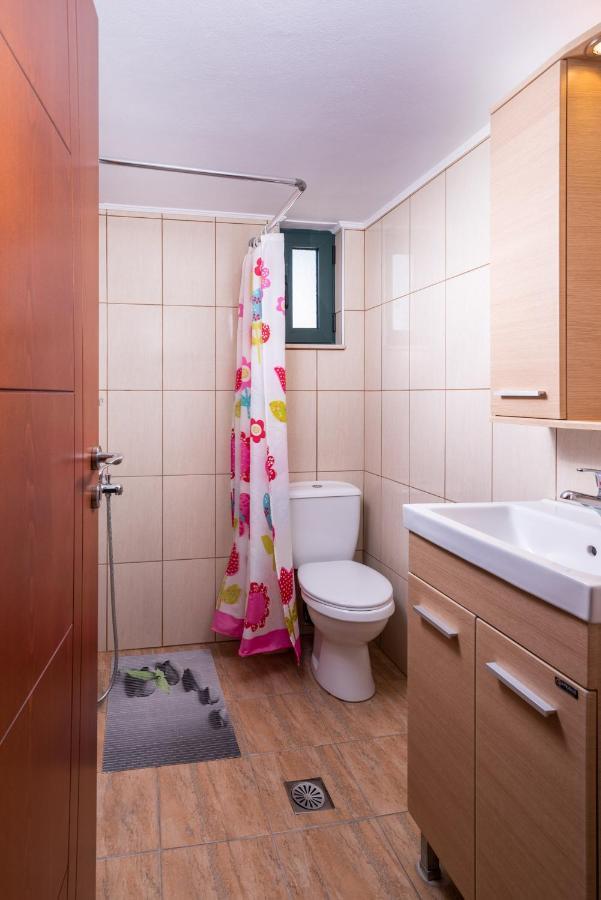 Vrisanos Apartment Pitsidia